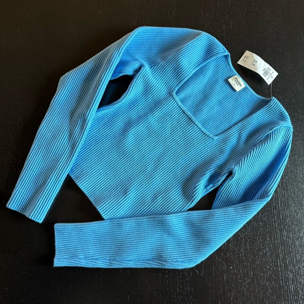 NWT abercrombie ottoman square neck sweater